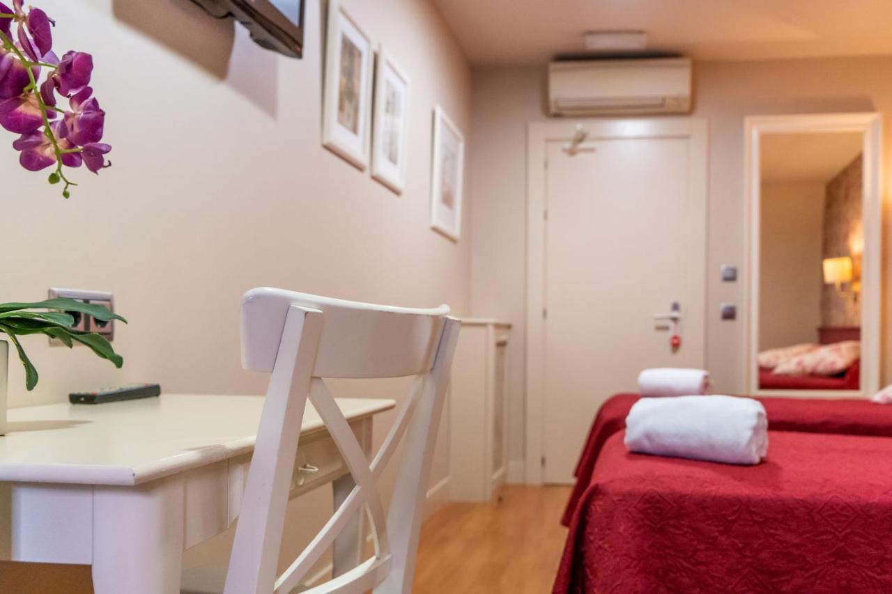 מדריד Hostal Matheu מראה חיצוני תמונה