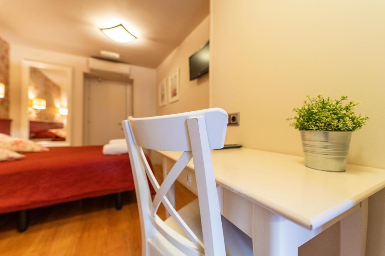 מדריד Hostal Matheu מראה חיצוני תמונה